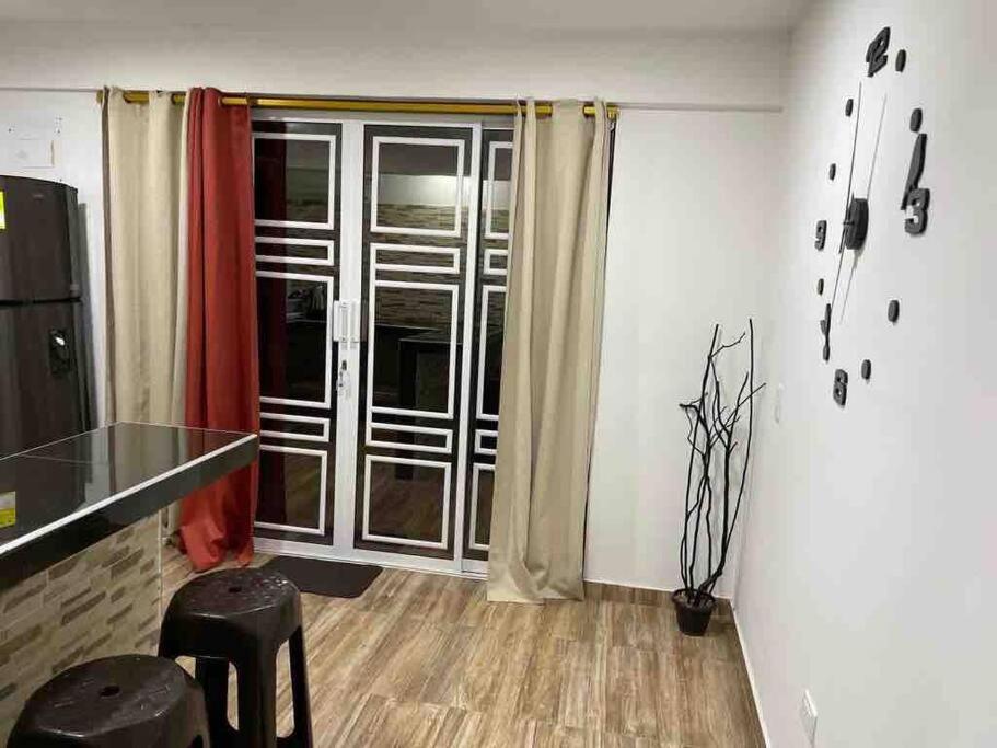 Posada Villa Bryan Rocky Point Екстериор снимка
