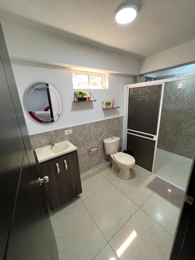 Posada Villa Bryan Rocky Point Екстериор снимка